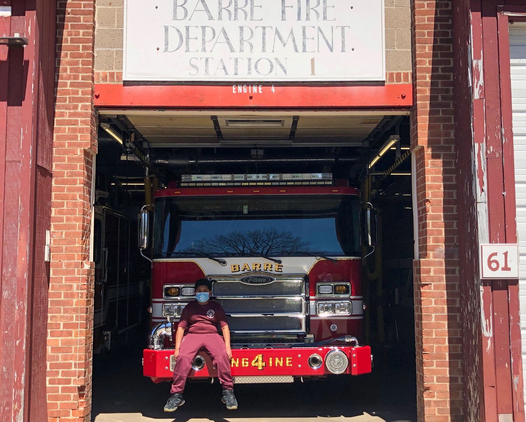 Stetson Students presents Community Giving Fund Grant to Barre Fire Department
